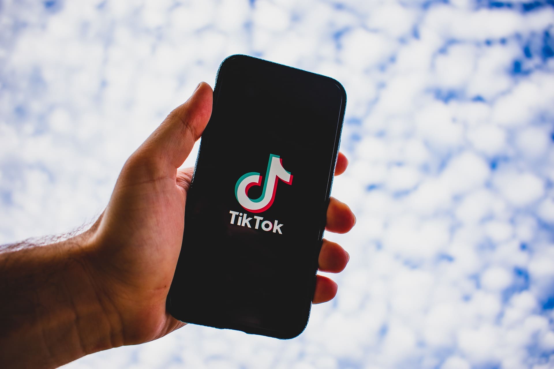 ТікТок готує нову фотоаплікацію, щоб конкурувати з Instagram