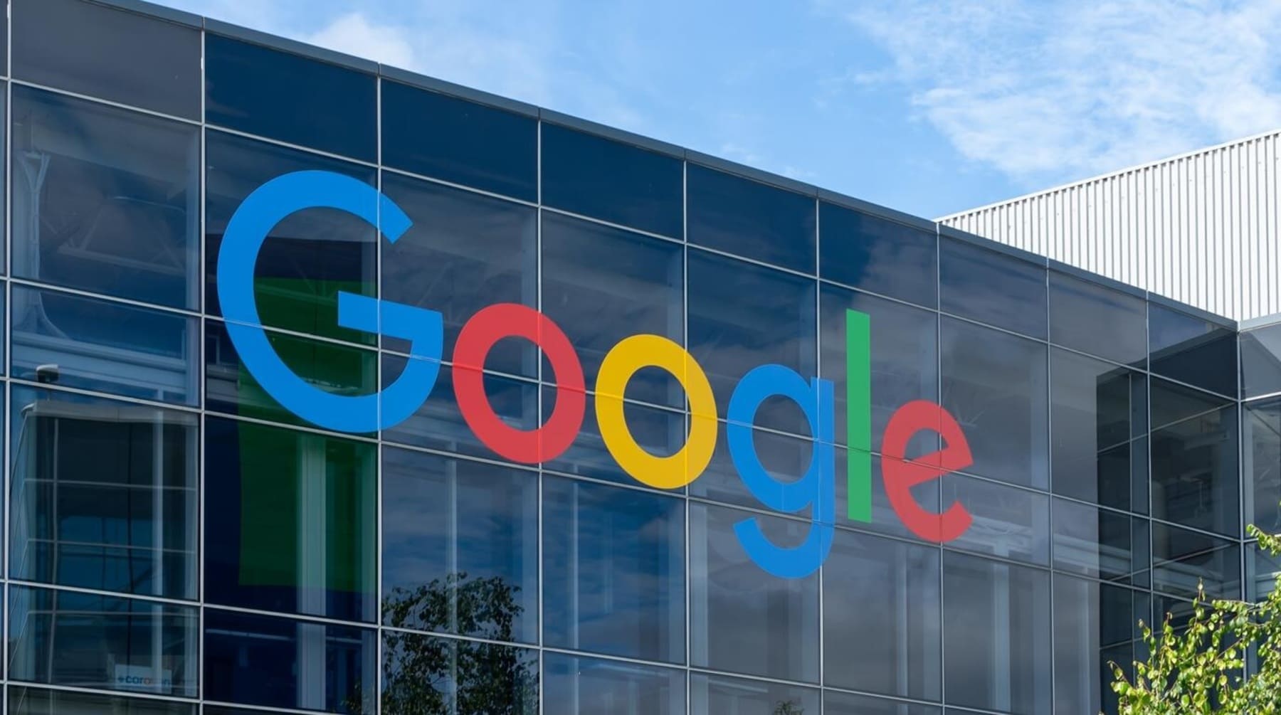 Google вдосконалює ШІ після випадків неправильних порад: тепер воно краще усвідомлює гумор