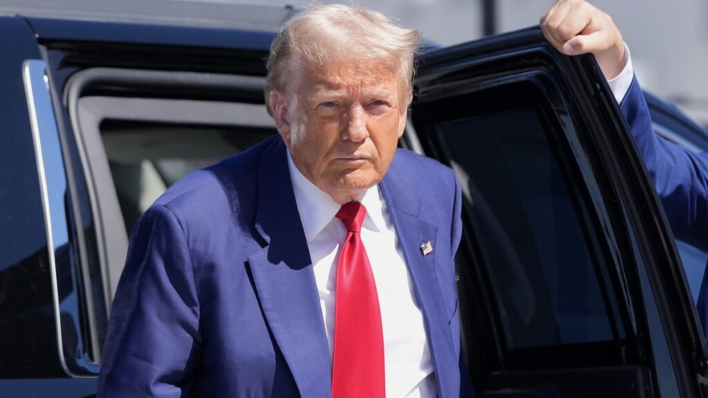Трамп змінює курс США щодо штучного інтелекту./ Фото: Euronews.