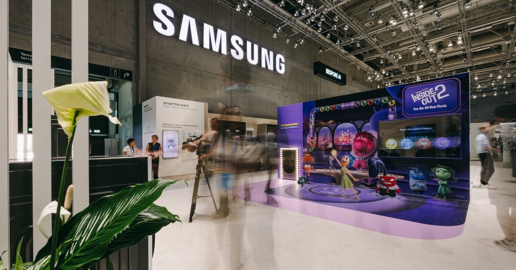 Samsung запроваджує Live Translate і Samsung Food на телевізорах 2025 року.