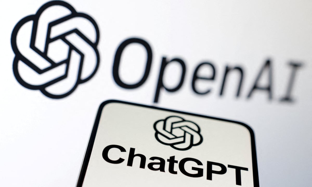 Компанія OpenAI та смартфон з додатком ChatGPT