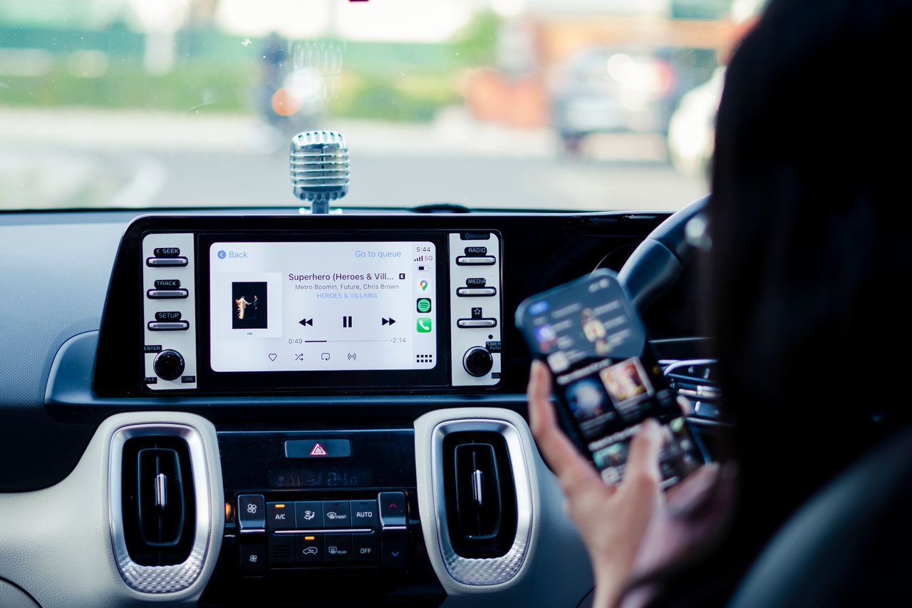 Claude з’явився в Apple CarPlay